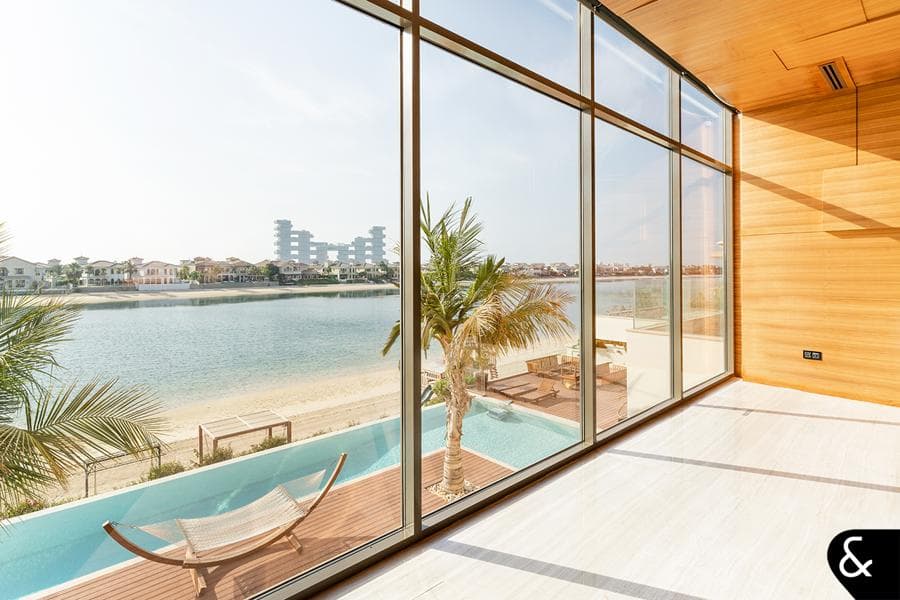 Signature Villas Frond D Gallery