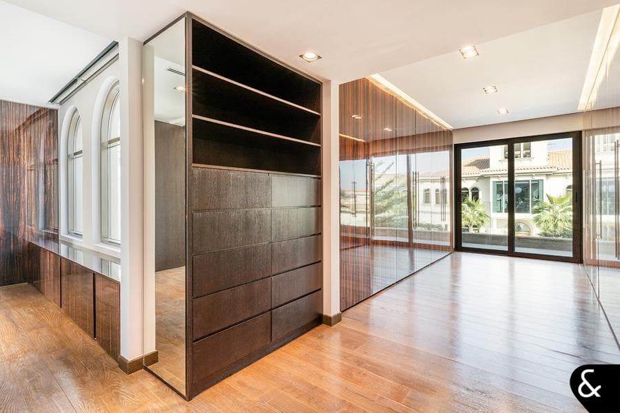 Signature Villas Frond D Gallery