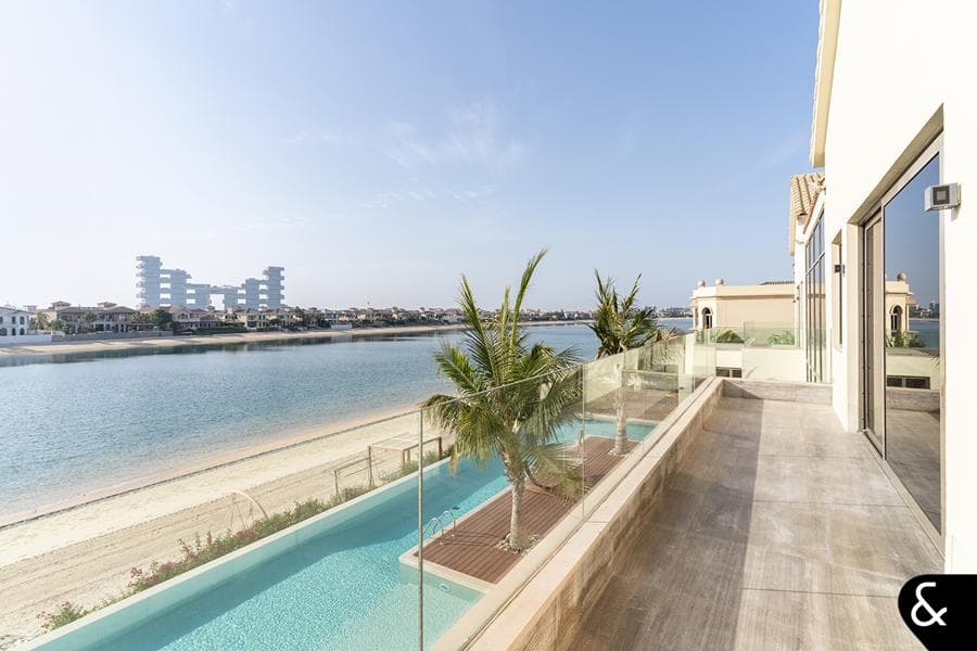 Signature Villas Frond D Gallery