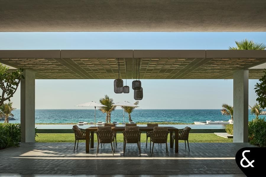 Jumeirah Bay Island Gallery