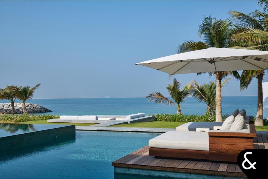 Jumeirah Bay Island Gallery