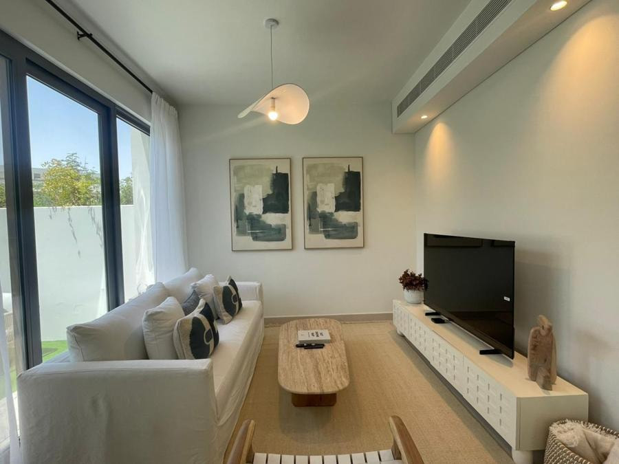 Chic 4 Bedroom + maids room villa in Tilal Al Ghaf - Image