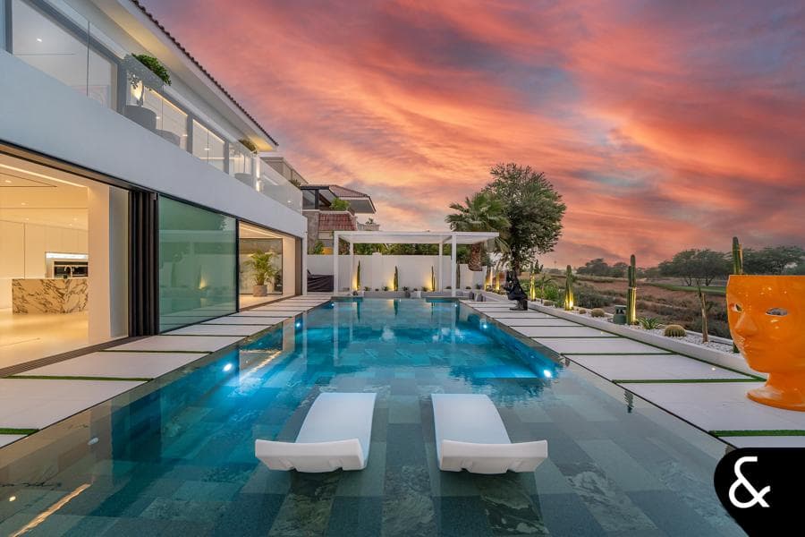 Sienna Views Gallery