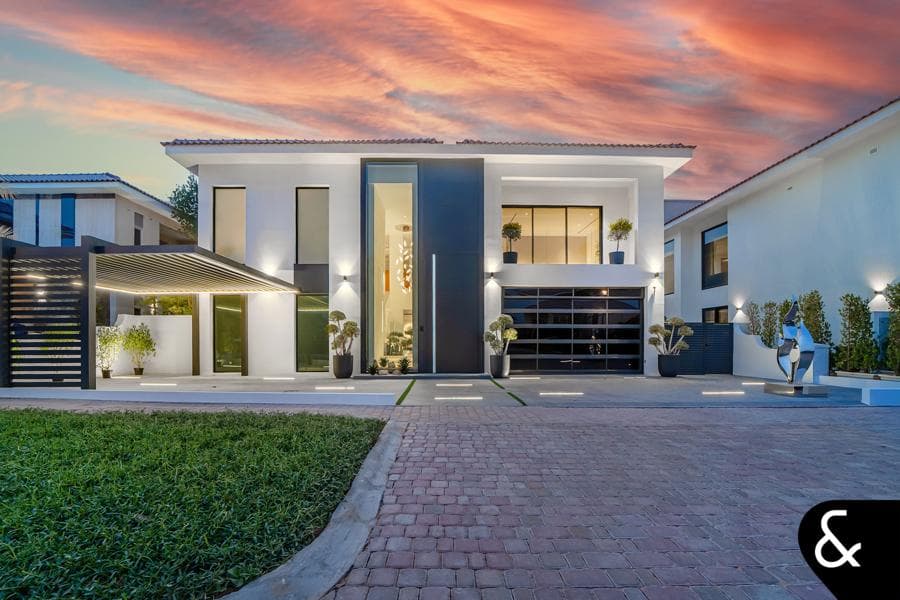 Sienna Views Gallery