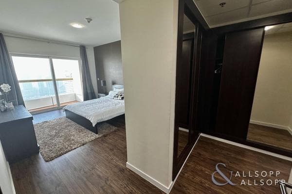1 Bedroom Apartment for Sale in Elite Residence, Dubai Marina.