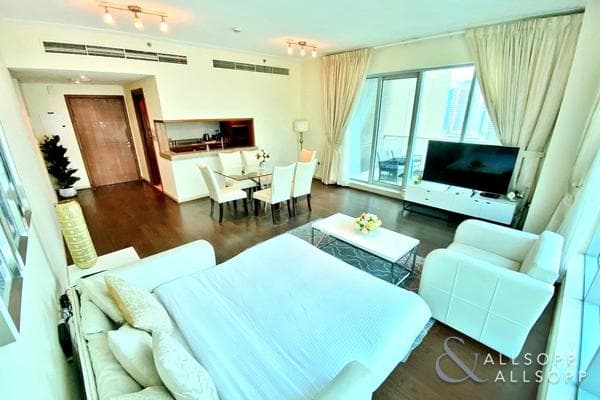 2 Bedroom Apartment for Sale in Shemara Tower, Marina Promenade, Dubai Marina.