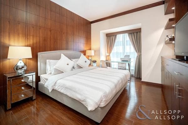 1 Bedroom Apartment for Sale in Elite Residence, Dubai Marina.