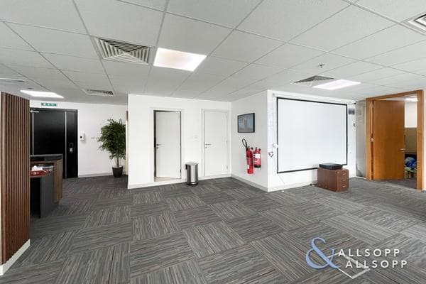 1204 Sq Ft Office Space for Sale in The Binary Tower, The Binary Tower, Business Bay.