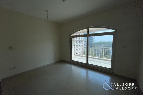 2 Bedroom Apartment for Rent in Mosela, The Views.