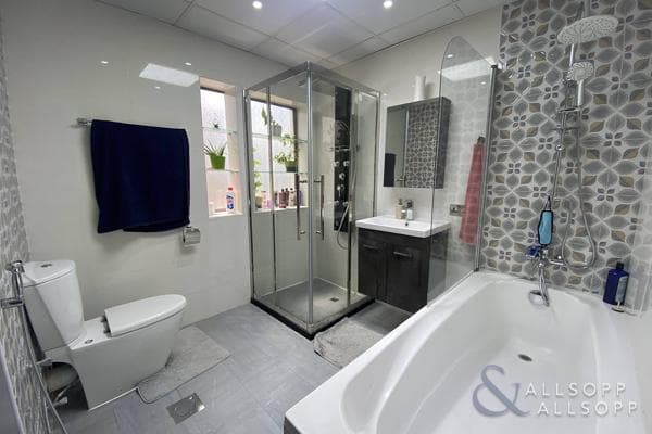 3 Bedroom Apartment for Sale in Rimal 1, Rimal, Jumeirah Beach Residence.