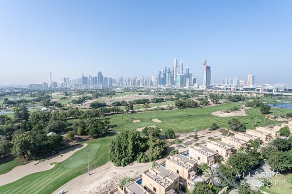 1 Bedroom Apartment for Sale in The Fairways, The Views.