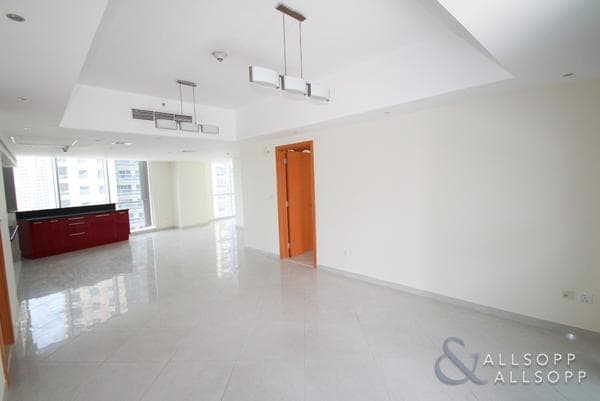 2 Bedroom Apartment for Sale in The Waves, Dubai Marina.