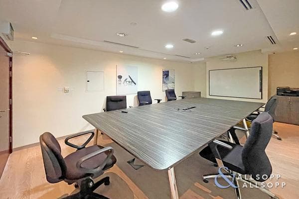 9122 Sq Ft Office Space for Sale in Jumeirah Bay X3, Jumeirah Lake Towers.