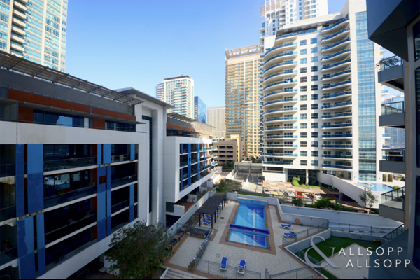 2 Bedroom Apartment for Sale in Marina Residences, Dubai Marina.
