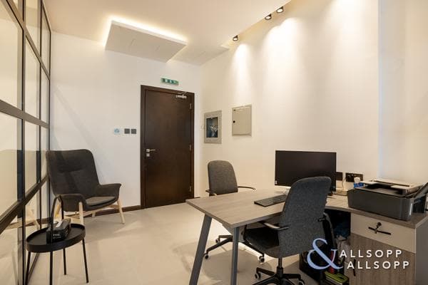 559 Sq Ft Office Space for Sale in B2B Tower, Business Bay.