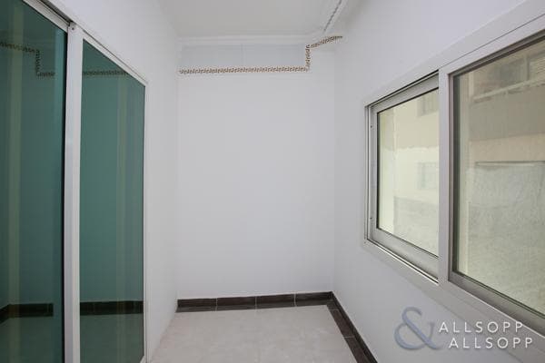 2 Bedroom Apartment for Rent in Hor Al Anz, Deira.