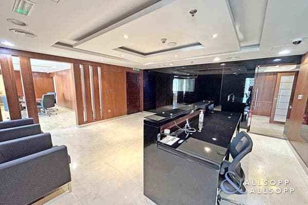 VACANT | Fully Furnished | High End Fit Out