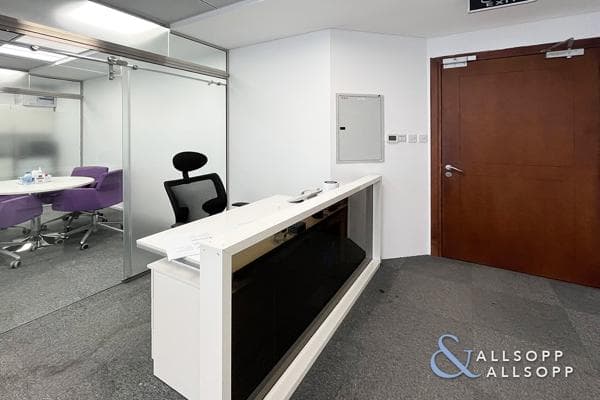 828 Sq Ft Office Space for Sale in The Metropolis, The Metropolis, Business Bay.
