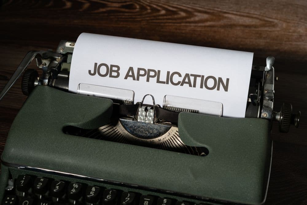 A guide for foreigners: How can you start applying for a job in Dubai?