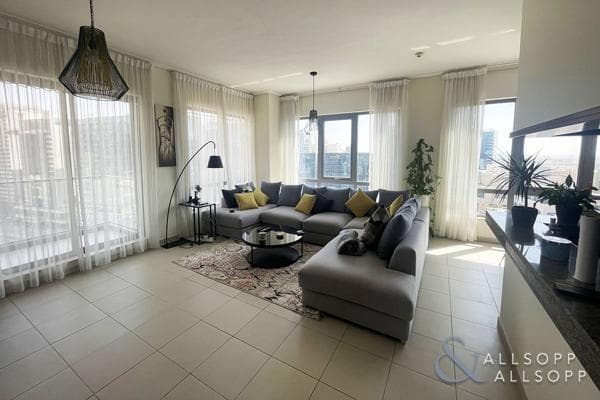 Prime location | Large layout | 1 Bedroom